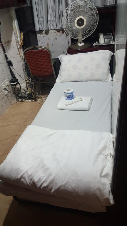 Everest Hostel Hong Kong Bagian luar foto