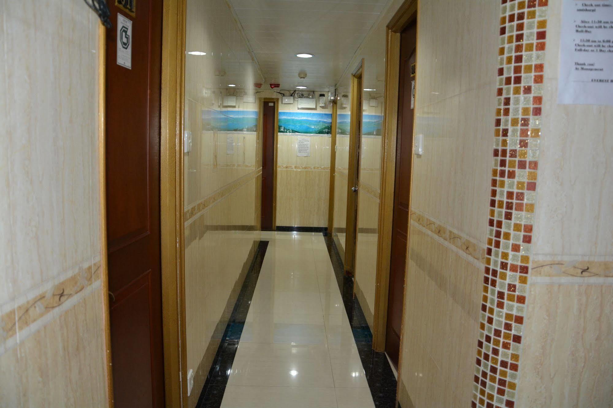 Everest Hostel Hong Kong Bagian luar foto