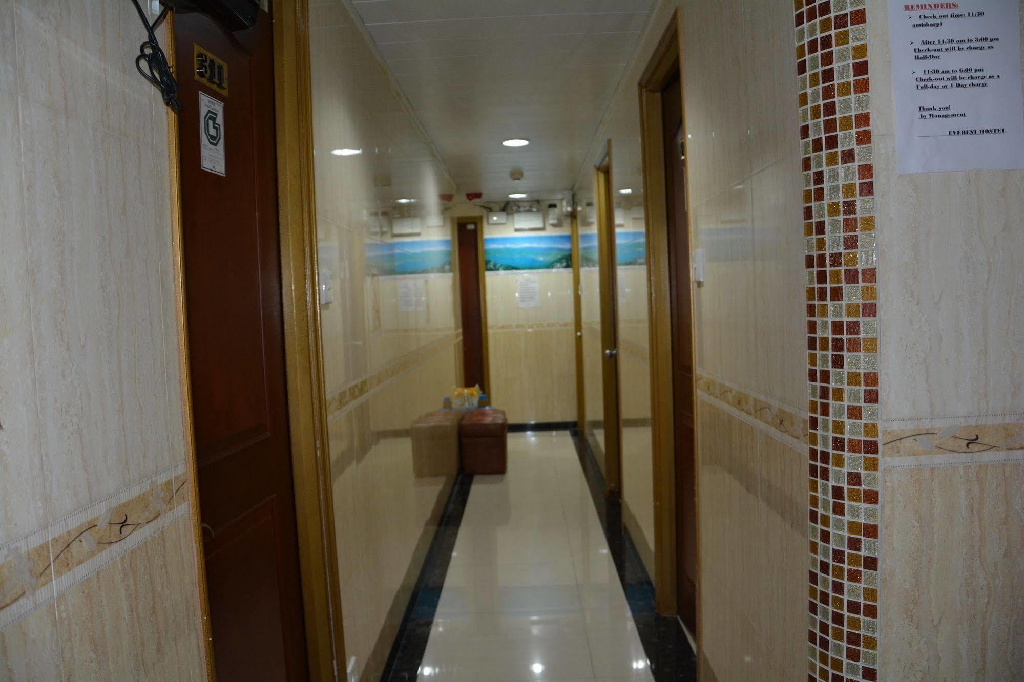 Everest Hostel Hong Kong Bagian luar foto