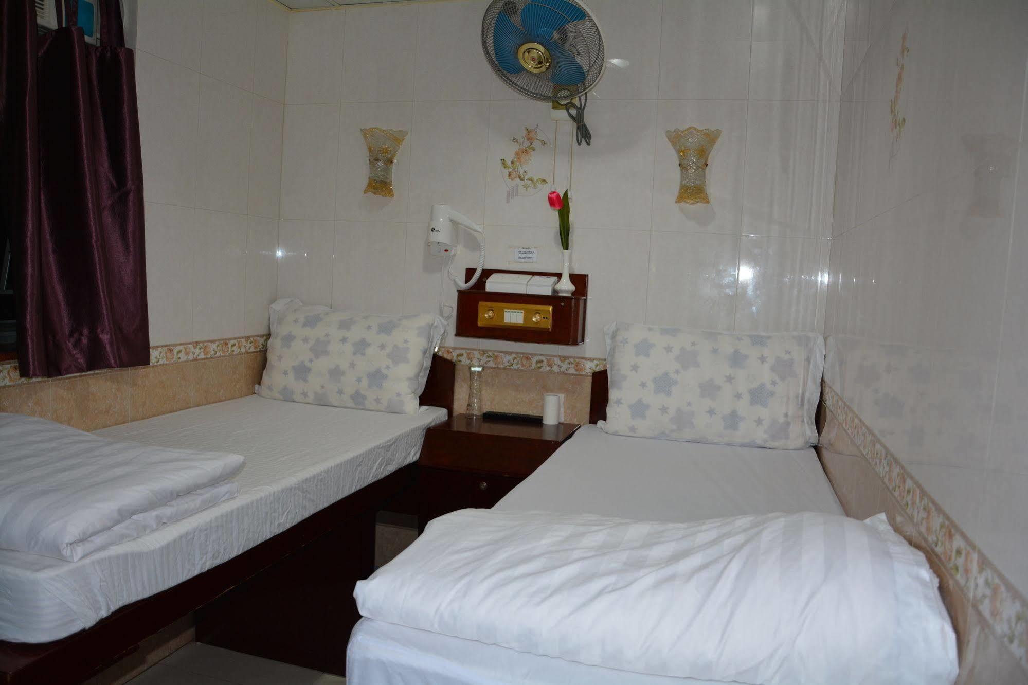 Everest Hostel Hong Kong Bagian luar foto