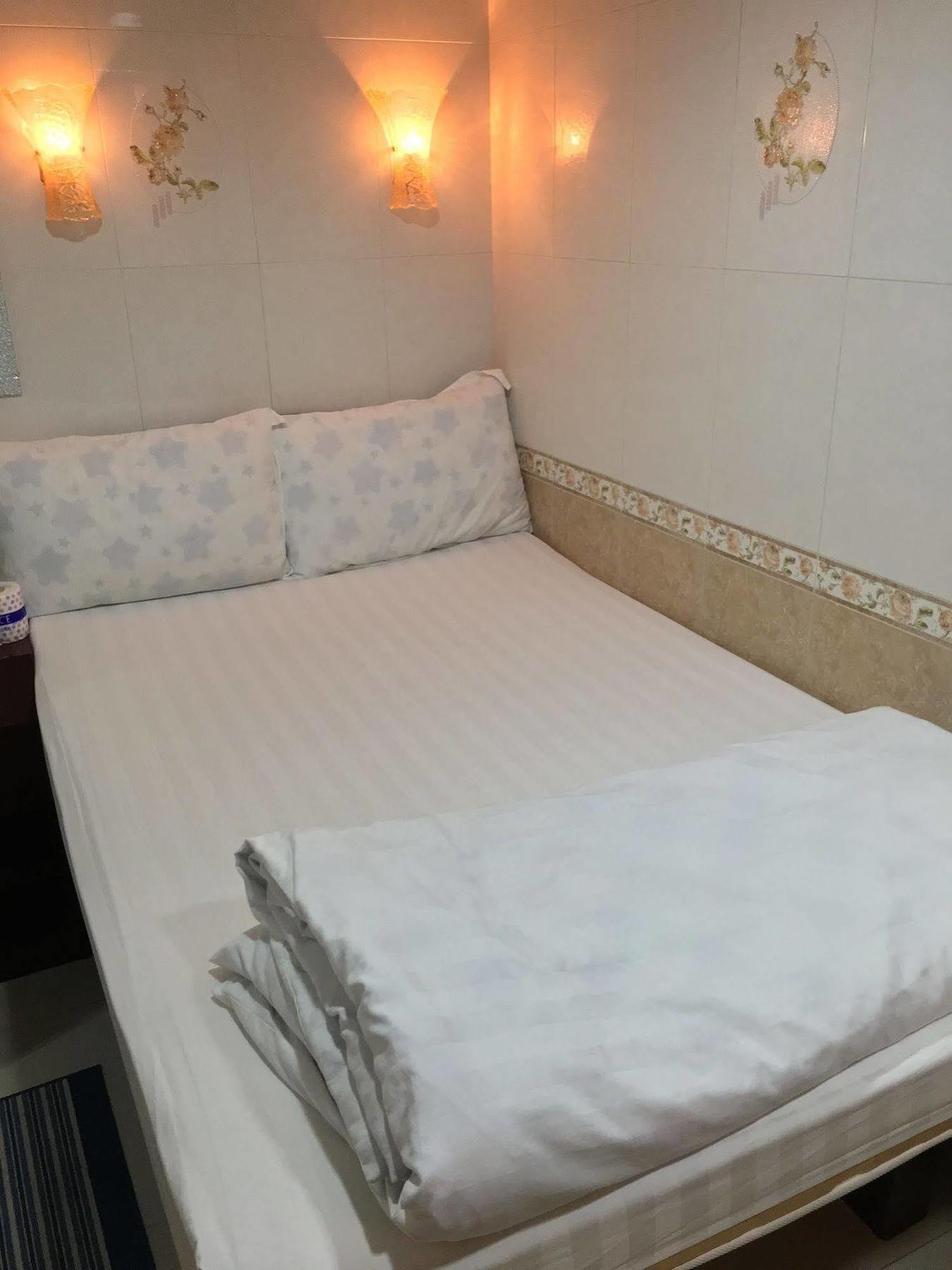 Everest Hostel Hong Kong Bagian luar foto